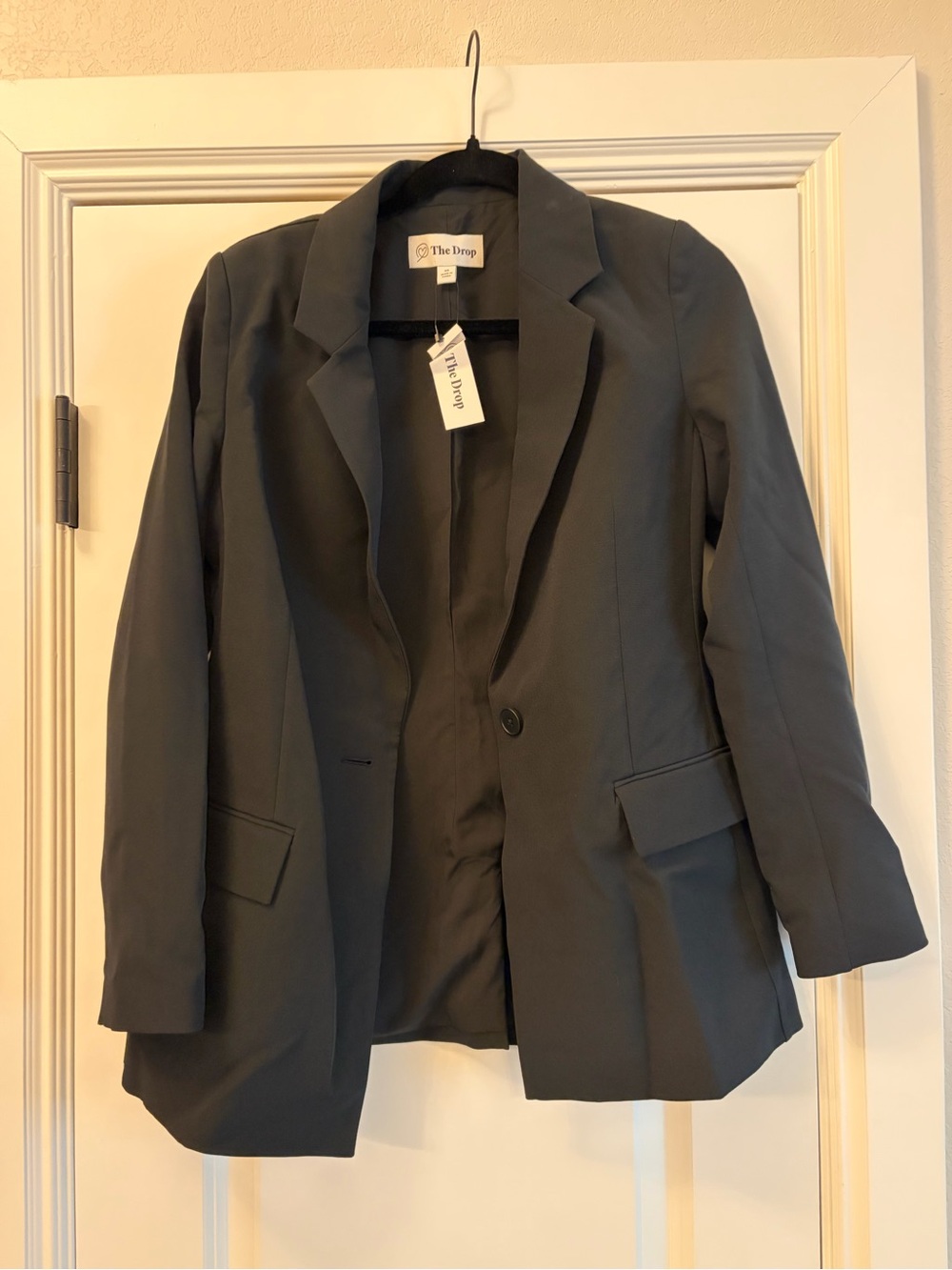 The Drop Women's Black Single-Button Blazer